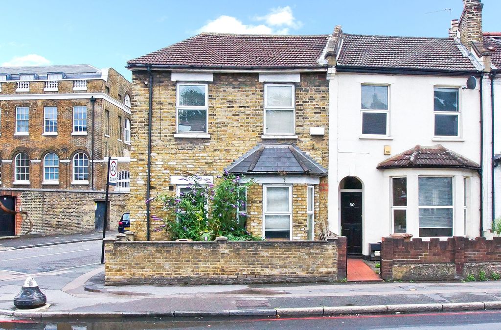 Property photo 1 of 11