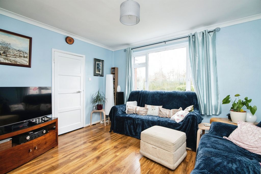 Property photo 2 of 14