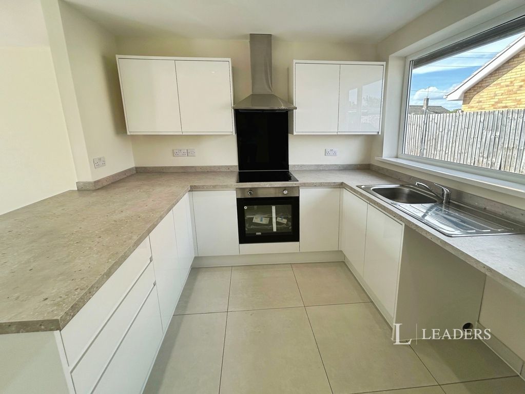 Property photo 2 of 13 Kitchen