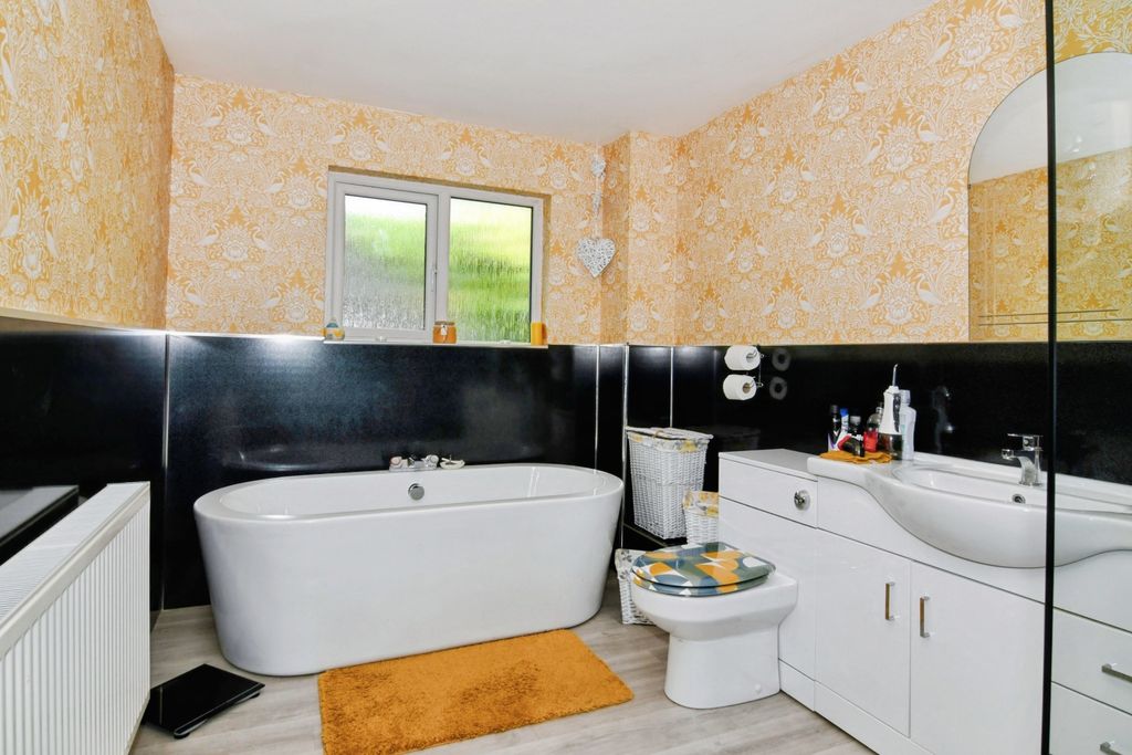 Additional image 13 of 3 bed detached bungalow for saleStation Road, Holsworthy EX22