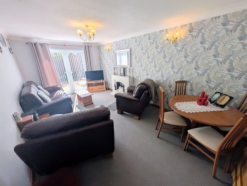 Property photo 2 of 11 Photo 4