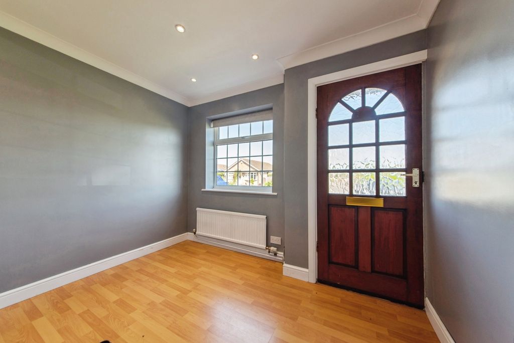 Property photo 2 of 12 Pbox-Img.Jpg