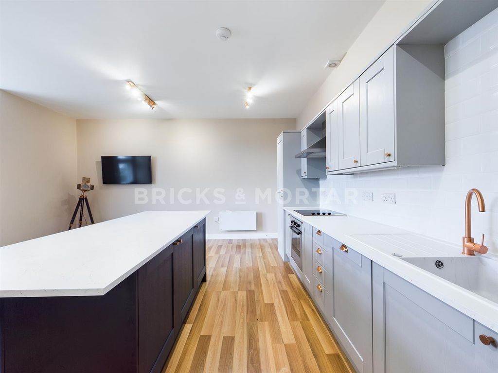 Property photo 3 of 14 0_Pfpco6Ik64Q8Eoxsobzq.Jpg