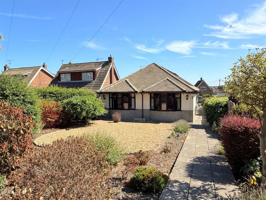 Property photo 1 of 25 Front