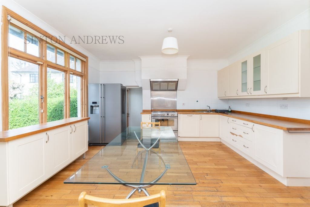 Property photo 3 of 12 Photo 15