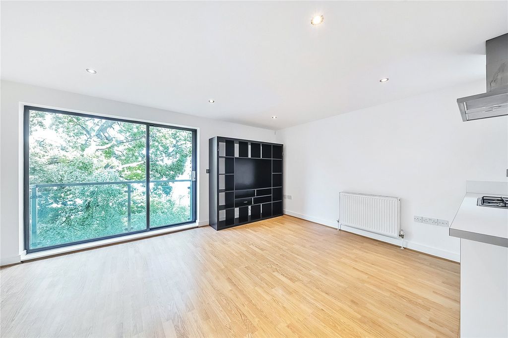 Property photo 1 of 16 Picture No. 74