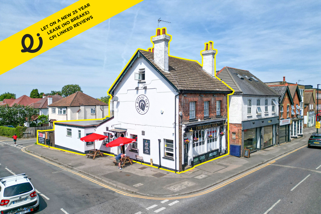 Property photo 1 of 7 Royal Oak, 68 High St, Caterham Cr3 5Ub