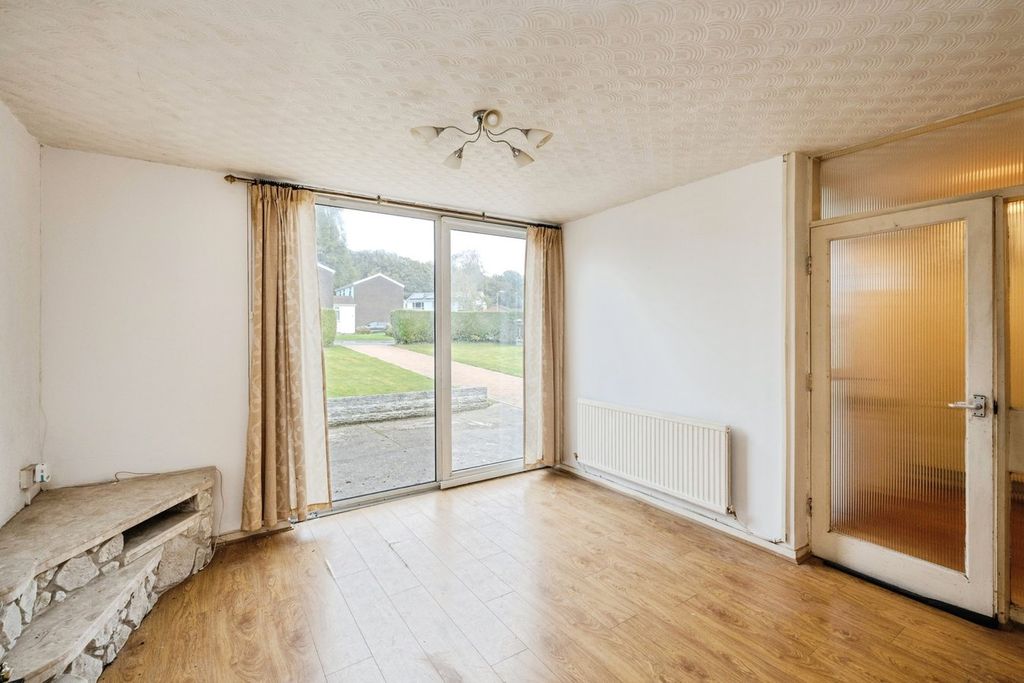 Property photo 3 of 18