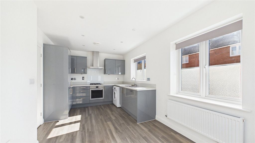 Property photo 3 of 11 Picture 3