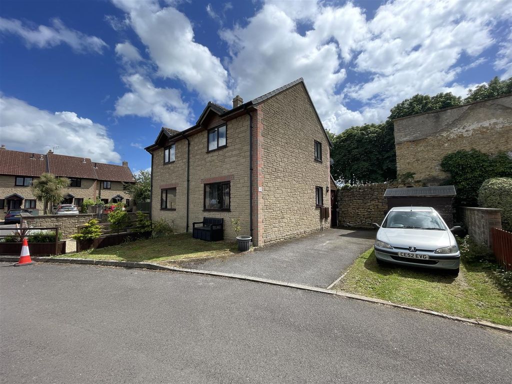 Property photo 1 of 6