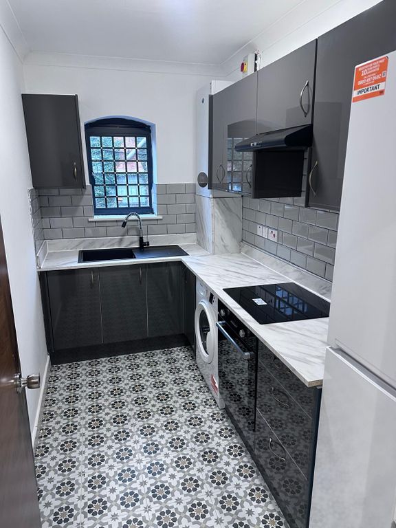 Property photo 3 of 7 Image