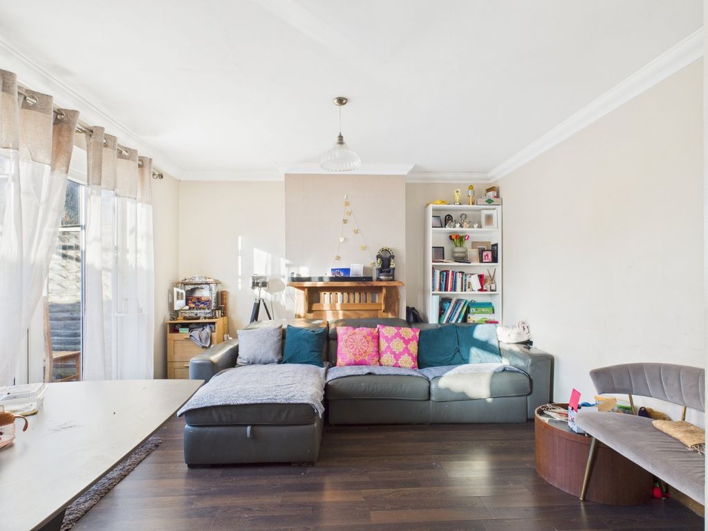 Property photo 2 of 11 Picture No. 13