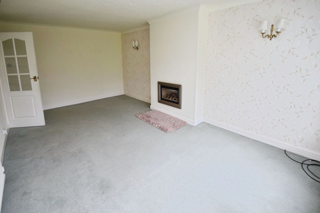 Property photo 3 of 19 88Beeddb-Lounge 201