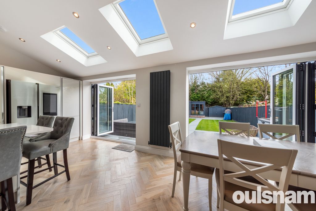 Property photo 2 of 26 Picture No. 29