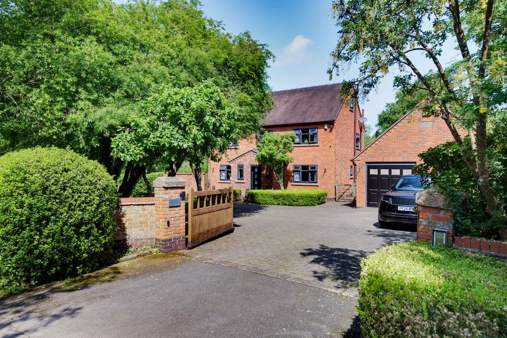 Property photo 1 of 47