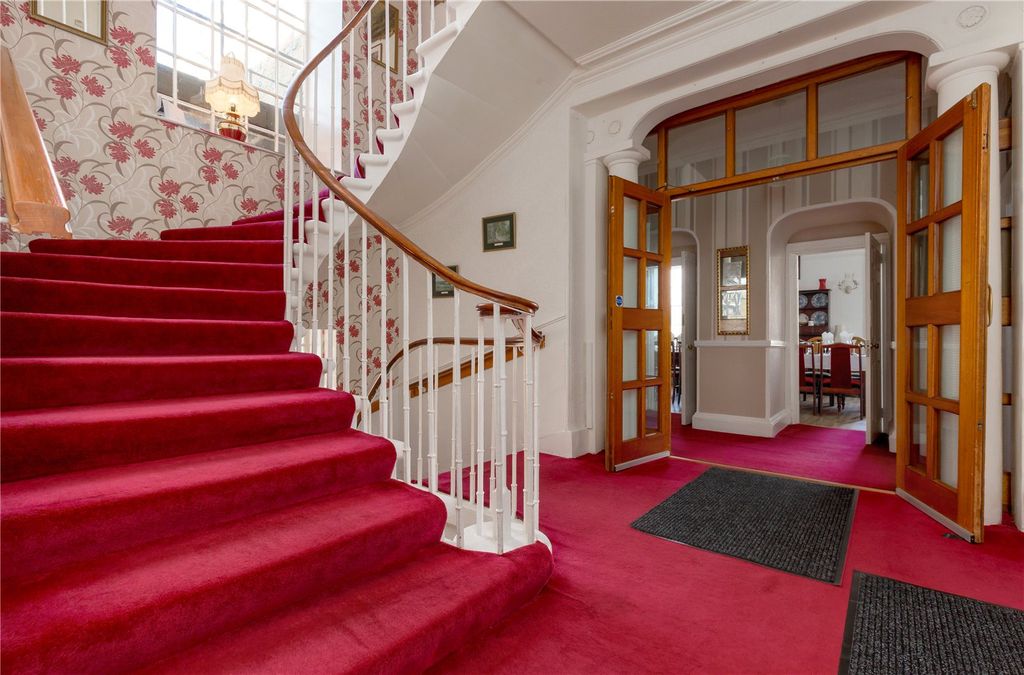 Property photo 3 of 16 Hallway
