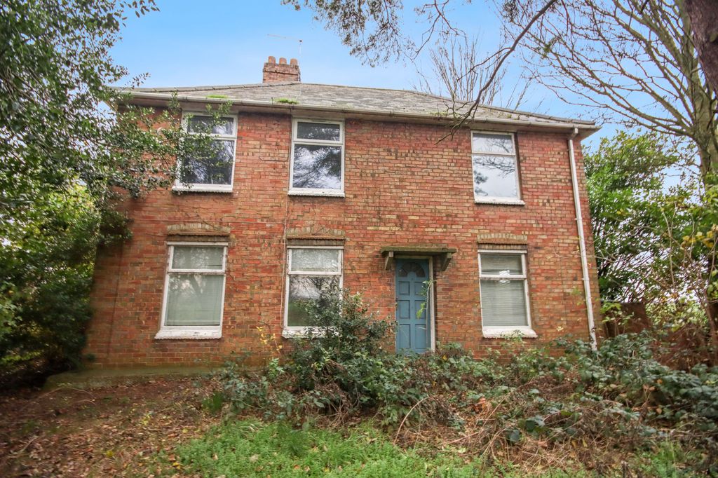 Property photo 1 of 18 Flood Farm, Peterborough Road, Crowland, Peterborough Pe6 0Ad