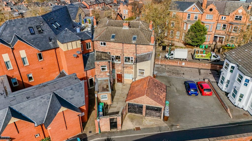 Property photo 2 of 16 Picture No. 06