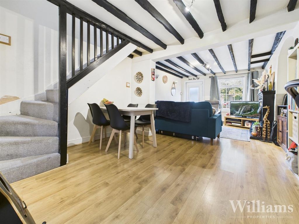 Property photo 2 of 13 Cam04950G0-Pr0135-Still014.Jpg