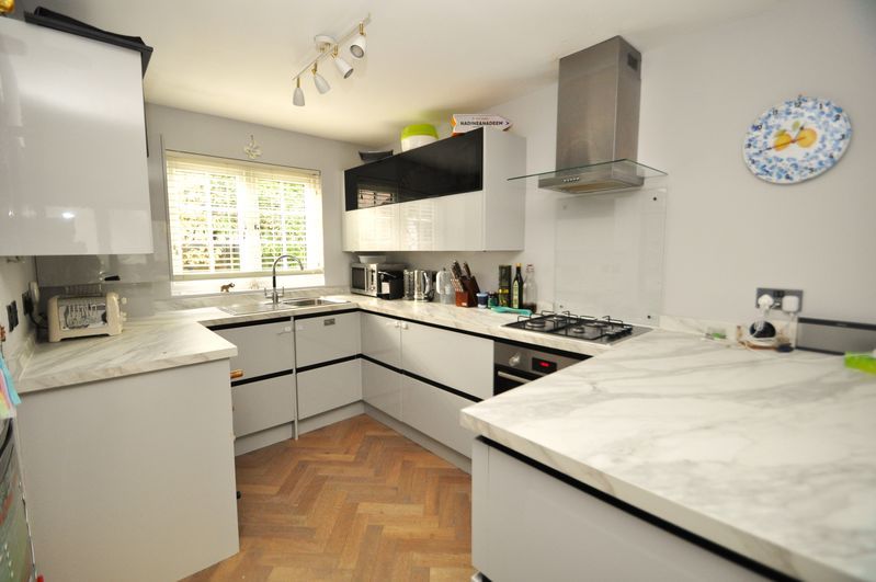 Property photo 3 of 14 Photo 5