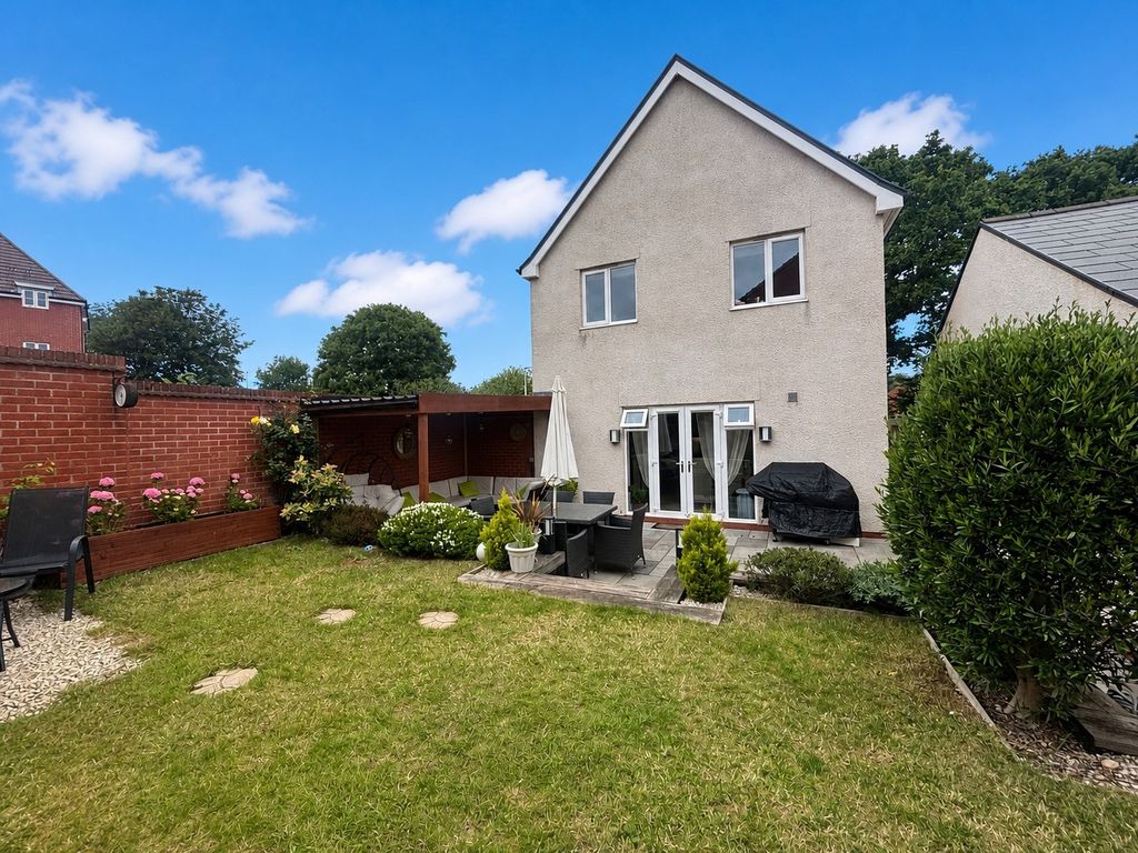 Property photo 2 of 15
