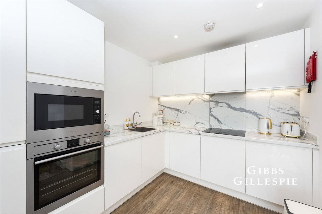 Property photo 2 of 12 Picture No. 34