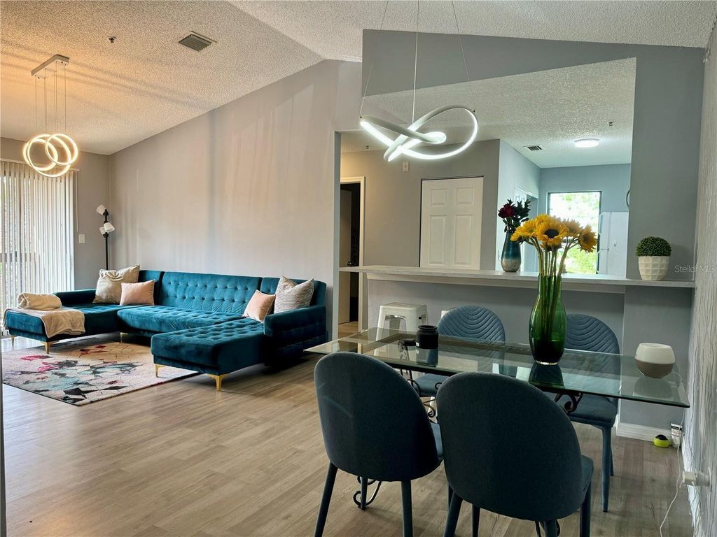 Property photo 3 of 18 <Alttext/>