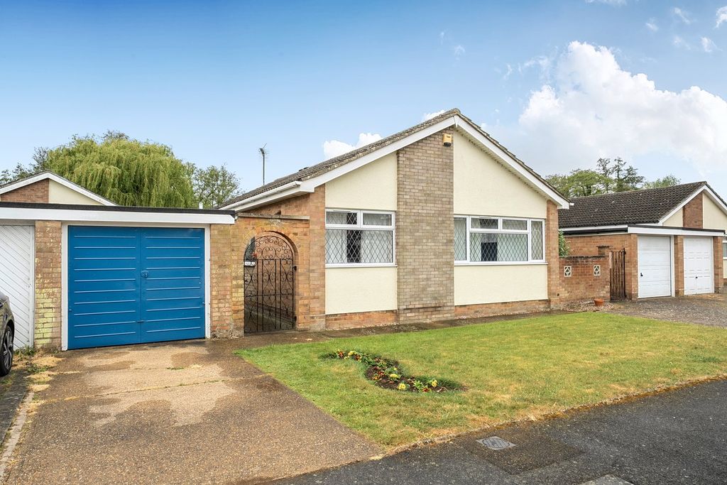 Property photo 1 of 17