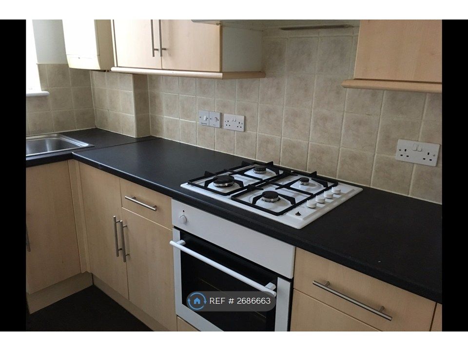 Property photo 2 of 3 Kitchen