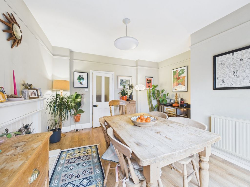 Property photo 2 of 15 Picture No. 18