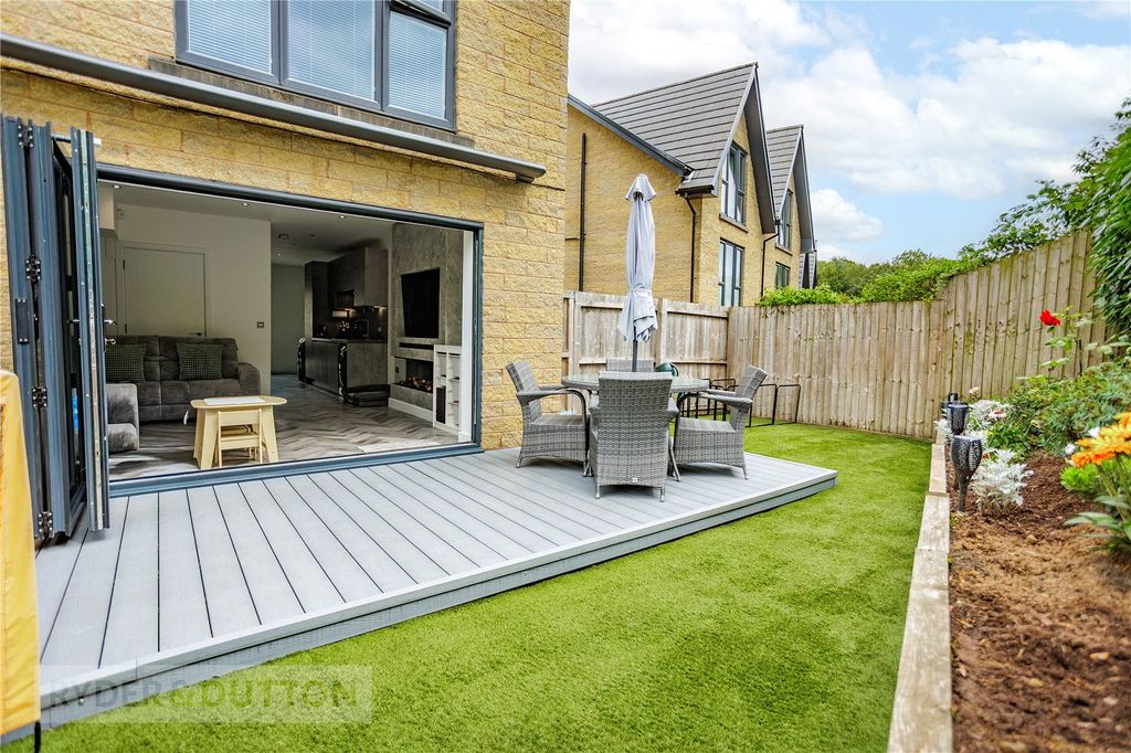 Property photo 3 of 22 Rear Garden