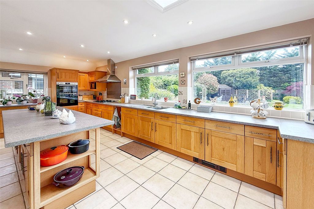 Additional image 21 of 4 bed detached house for saleChurch Street, Littlehampton, West Sussex BN17