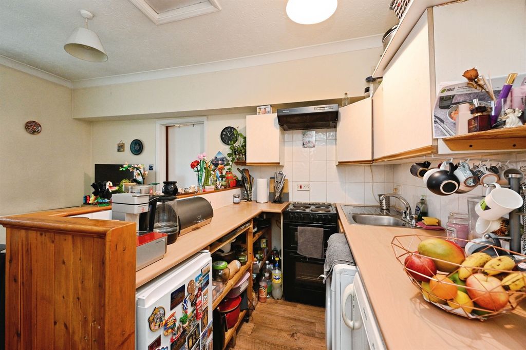 Property photo 2 of 15