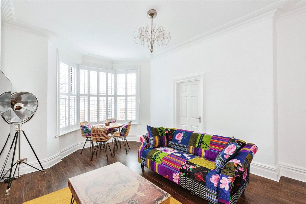 Property photo 2 of 14 Photography