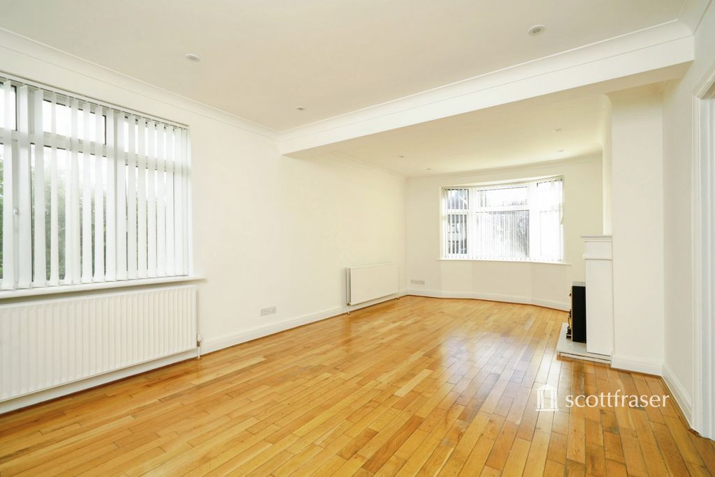 Property photo 3 of 13 Pbox-Img.Jpg