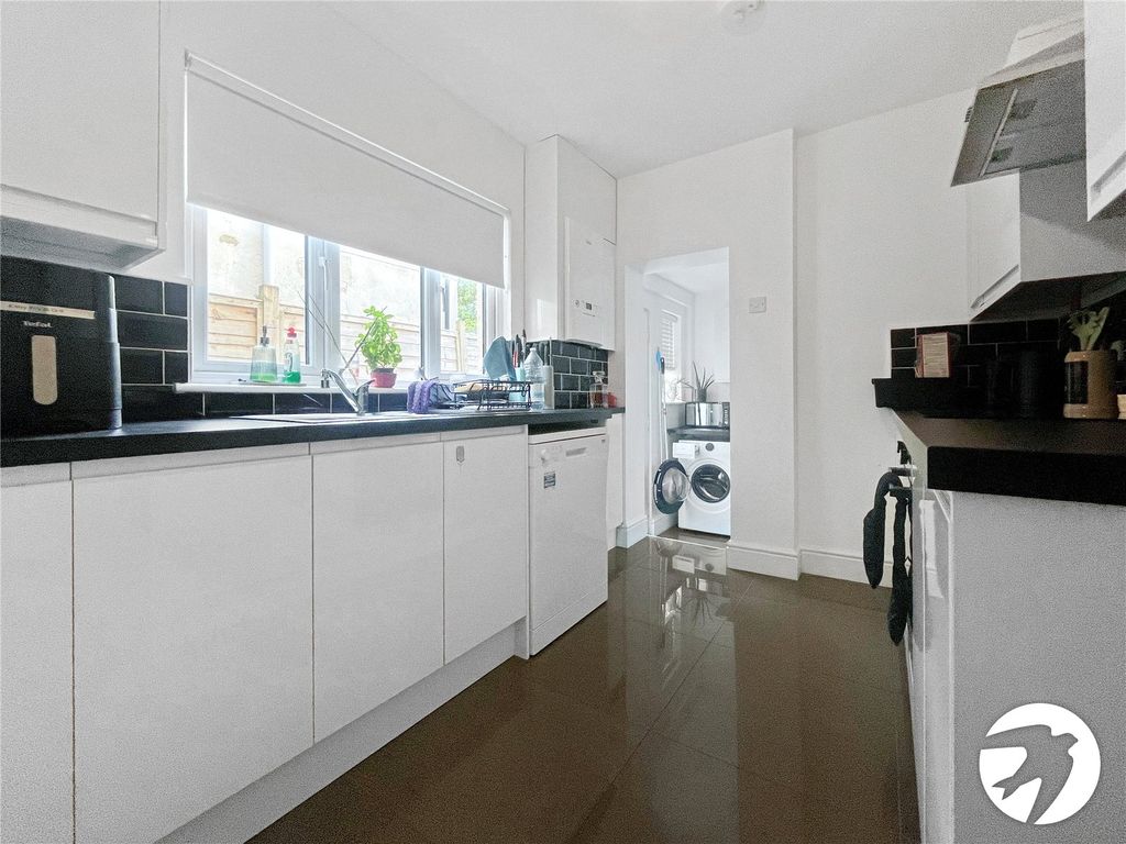 Property photo 2 of 11 Picture No. 09