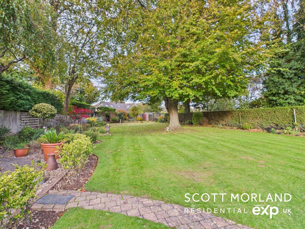 Property photo 2 of 31