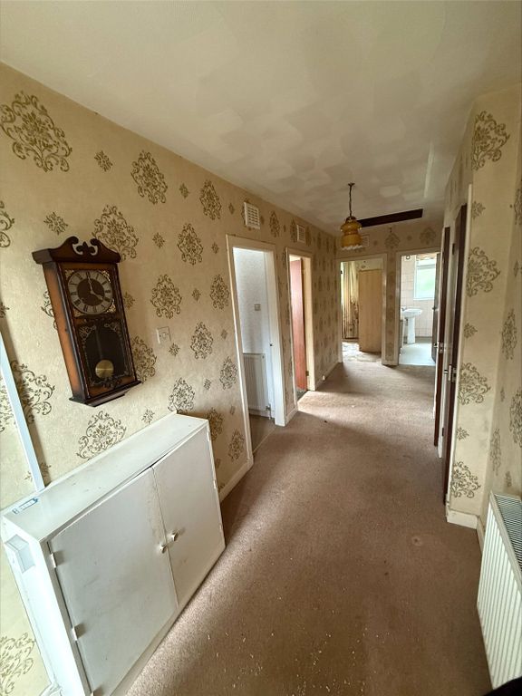 Property photo 2 of 5 Hall