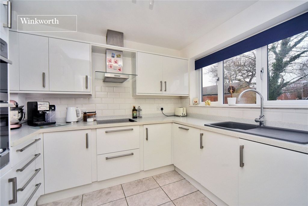 Property photo 2 of 16 Picture No. 03