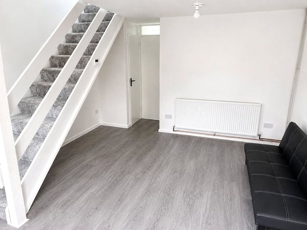 Property photo 3 of 8 Picture No. 26