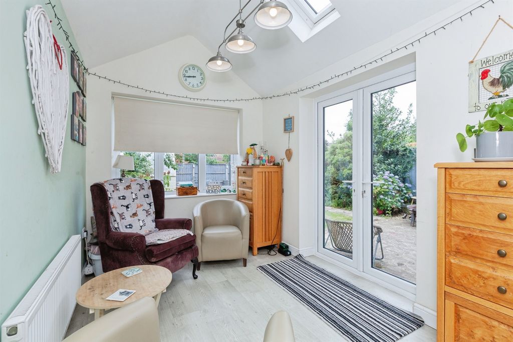 Property photo 1 of 16