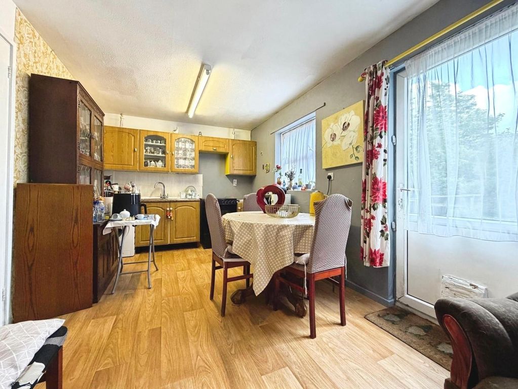 Property photo 3 of 21 Kitchen/Diner