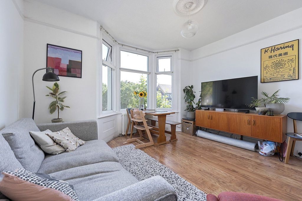 Property photo 2 of 16 Picture No. 05
