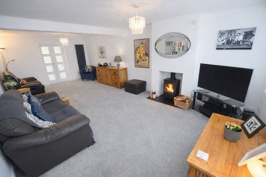 Property photo 3 of 18 Photo 14