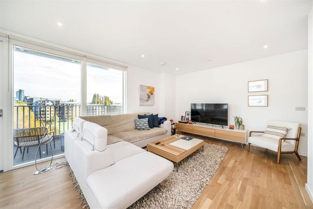 Property photo 2 of 9