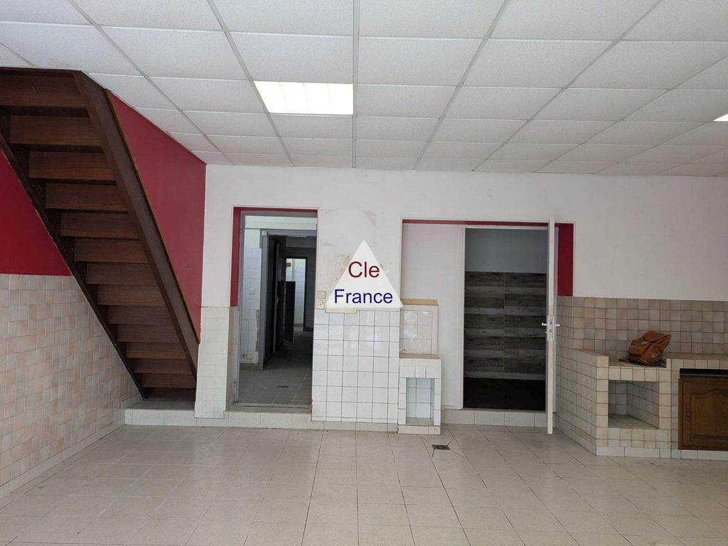 Property photo 3 of 12