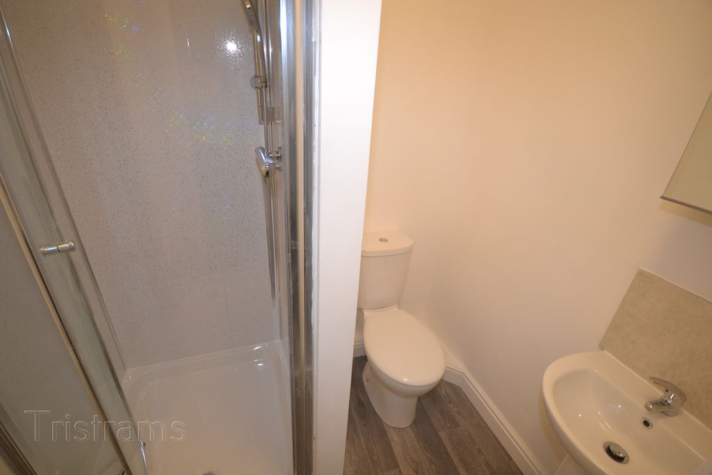 Property photo 3 of 3