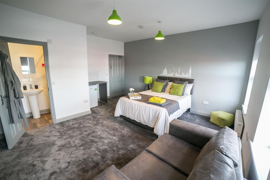 Property photo 1 of 49 Rf9A4317.Jpg