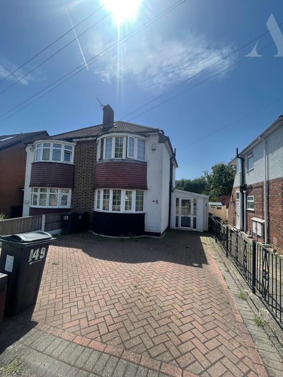 Property photo 1 of 12 Frontage