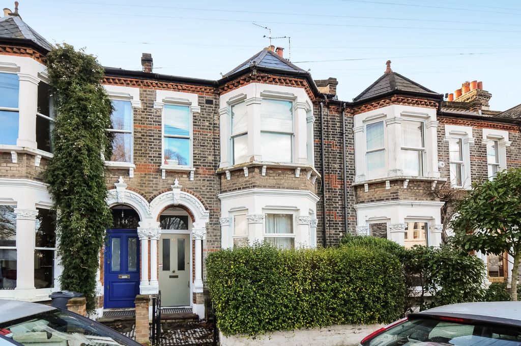 Property photo 3 of 5 Picture No. 12